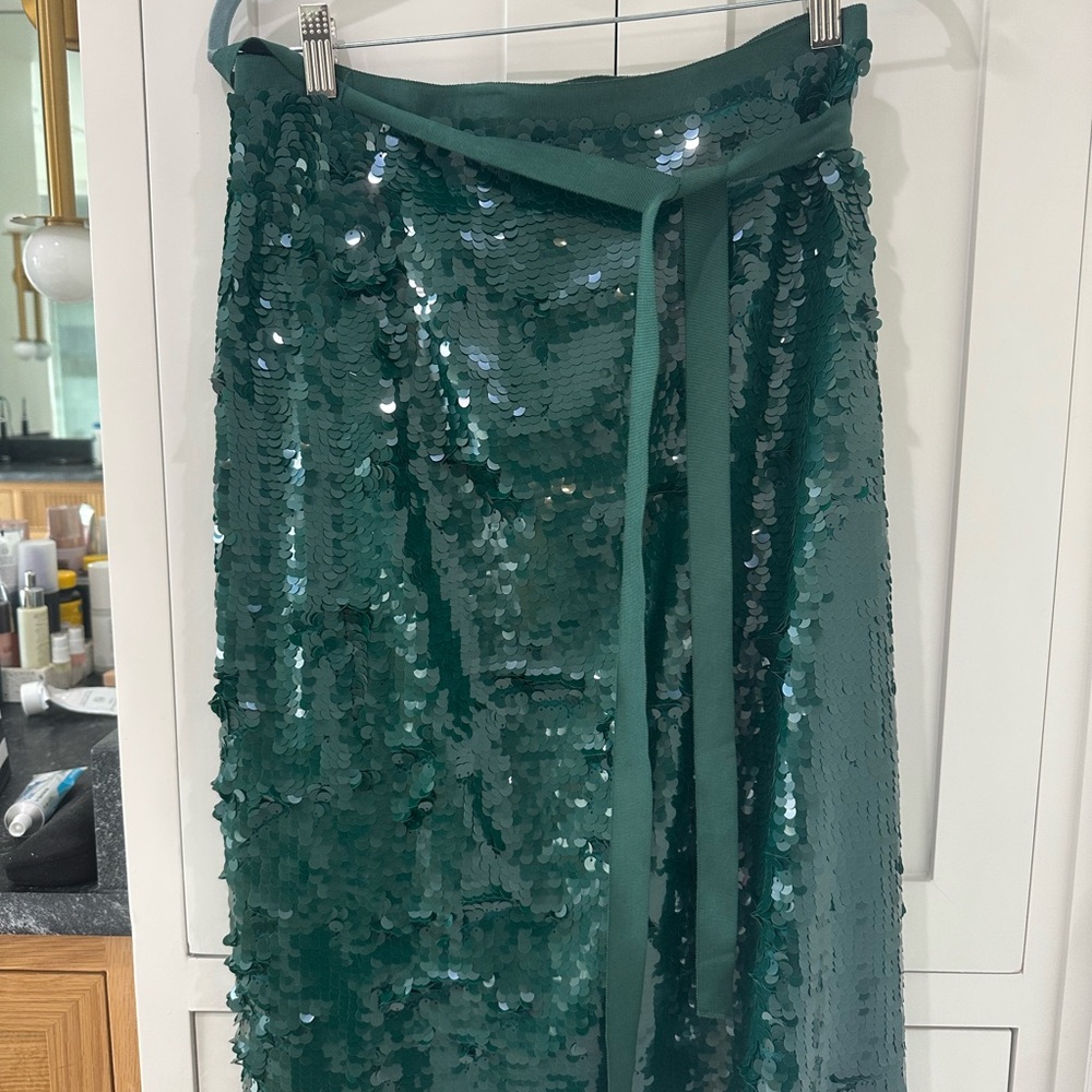 Elegant Green Sequin Skirt